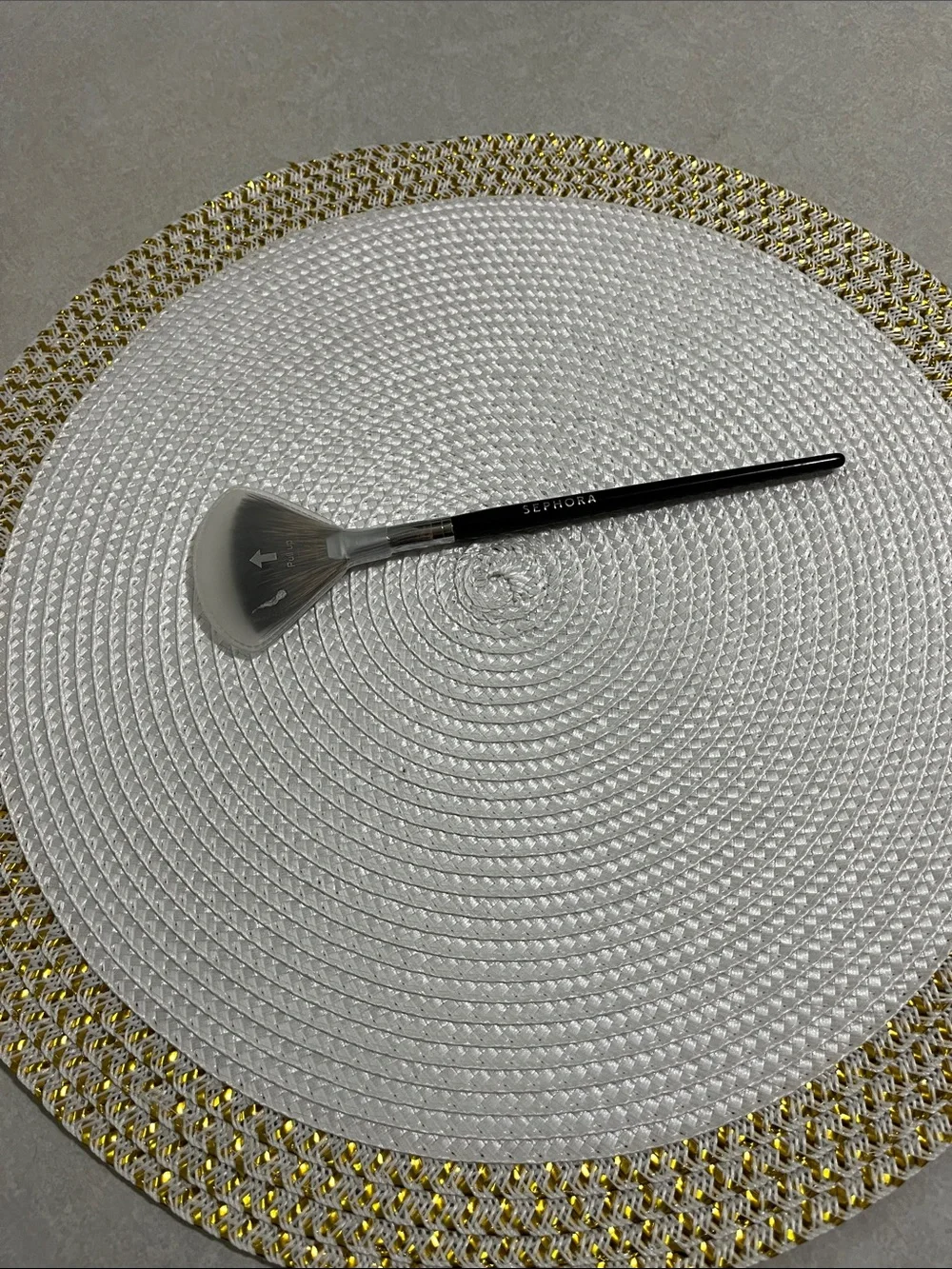 Sephora Silver Silicone Fan Brush with Black Handle no 65